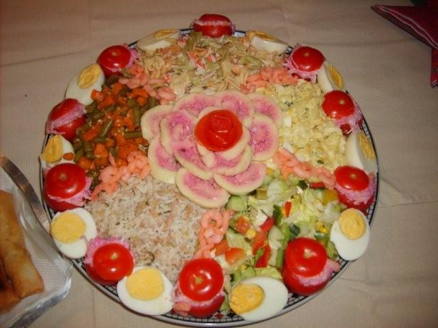 13.een plaatje van een salade gemaakt door Khadija.jpg